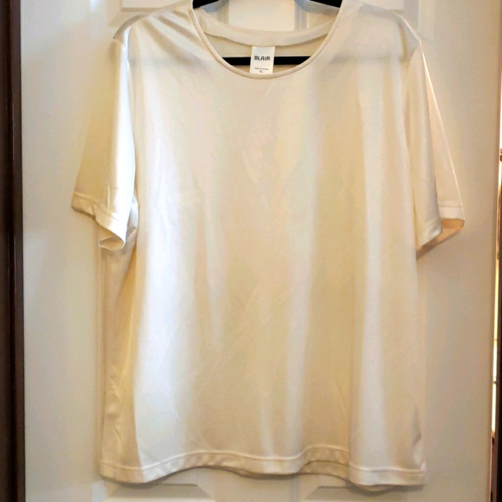 Tee